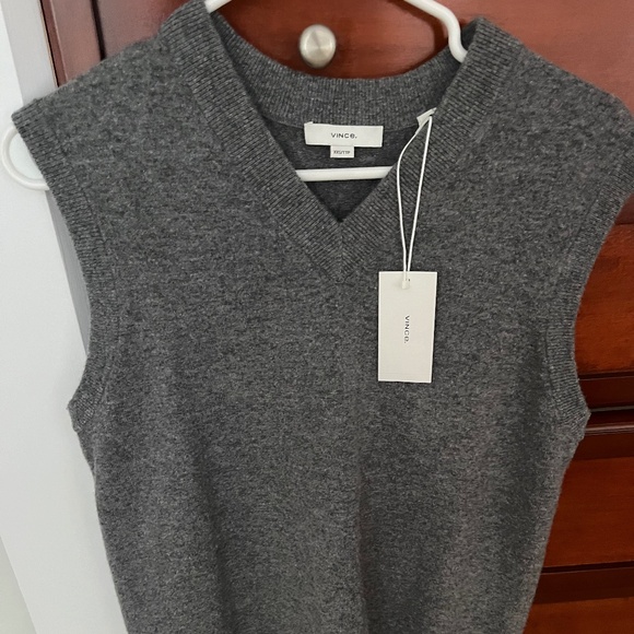 Vince Wool-Blend V-Neck Sweater Vest - Picture 3 of 4